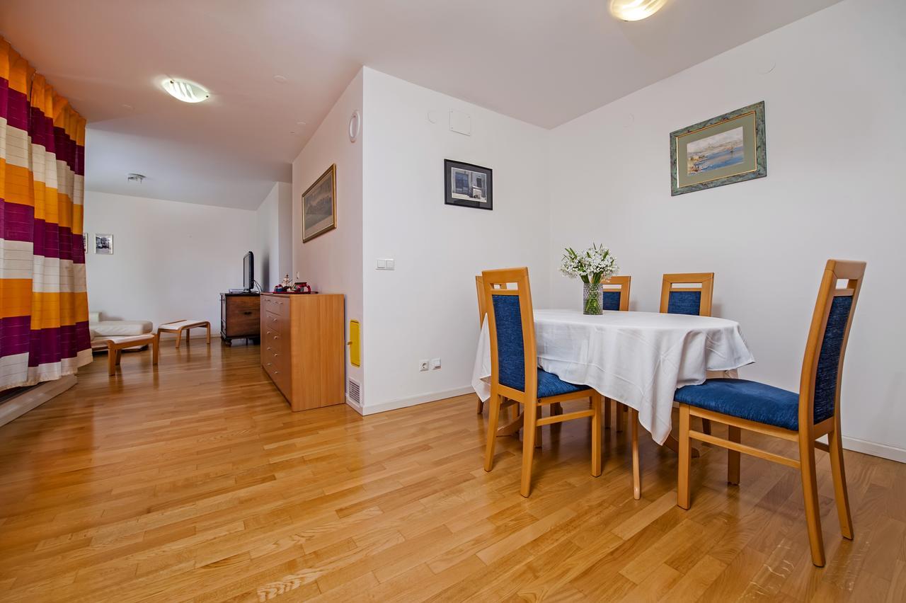 Apartment Campanile 罗维尼 外观 照片