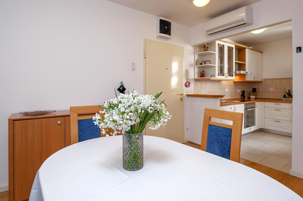 Apartment Campanile 罗维尼 外观 照片